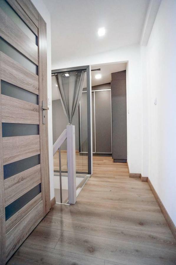Dwupoziomowy Apartament Mazowiecka 18 Apartman Bydgoszcz Kültér fotó