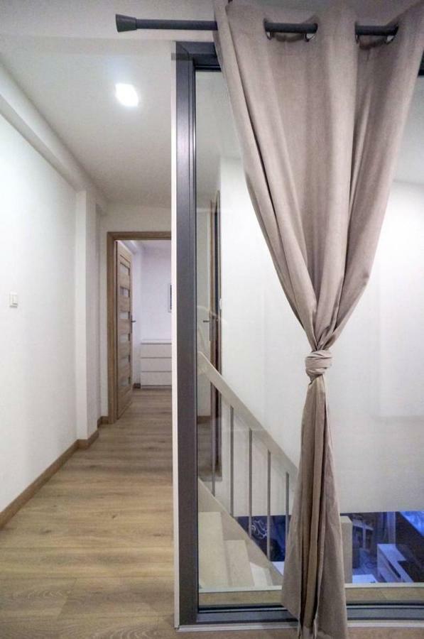 Dwupoziomowy Apartament Mazowiecka 18 Apartman Bydgoszcz Kültér fotó
